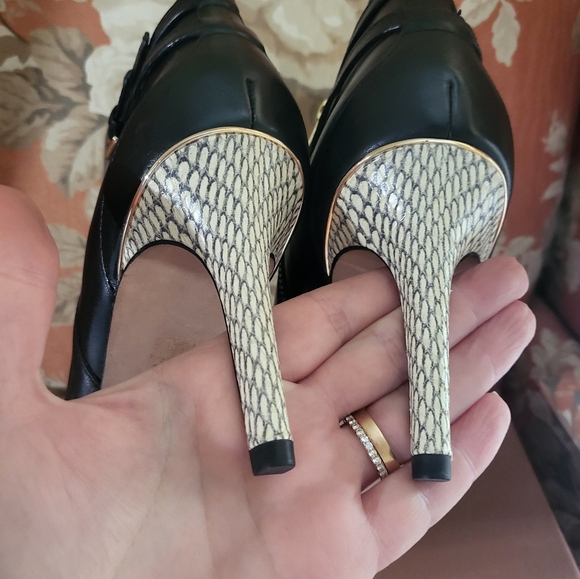 RARE COACH Black Leather Snake Printed Ankle Boots Heels NWT 9.5 - Picture 8 of 8